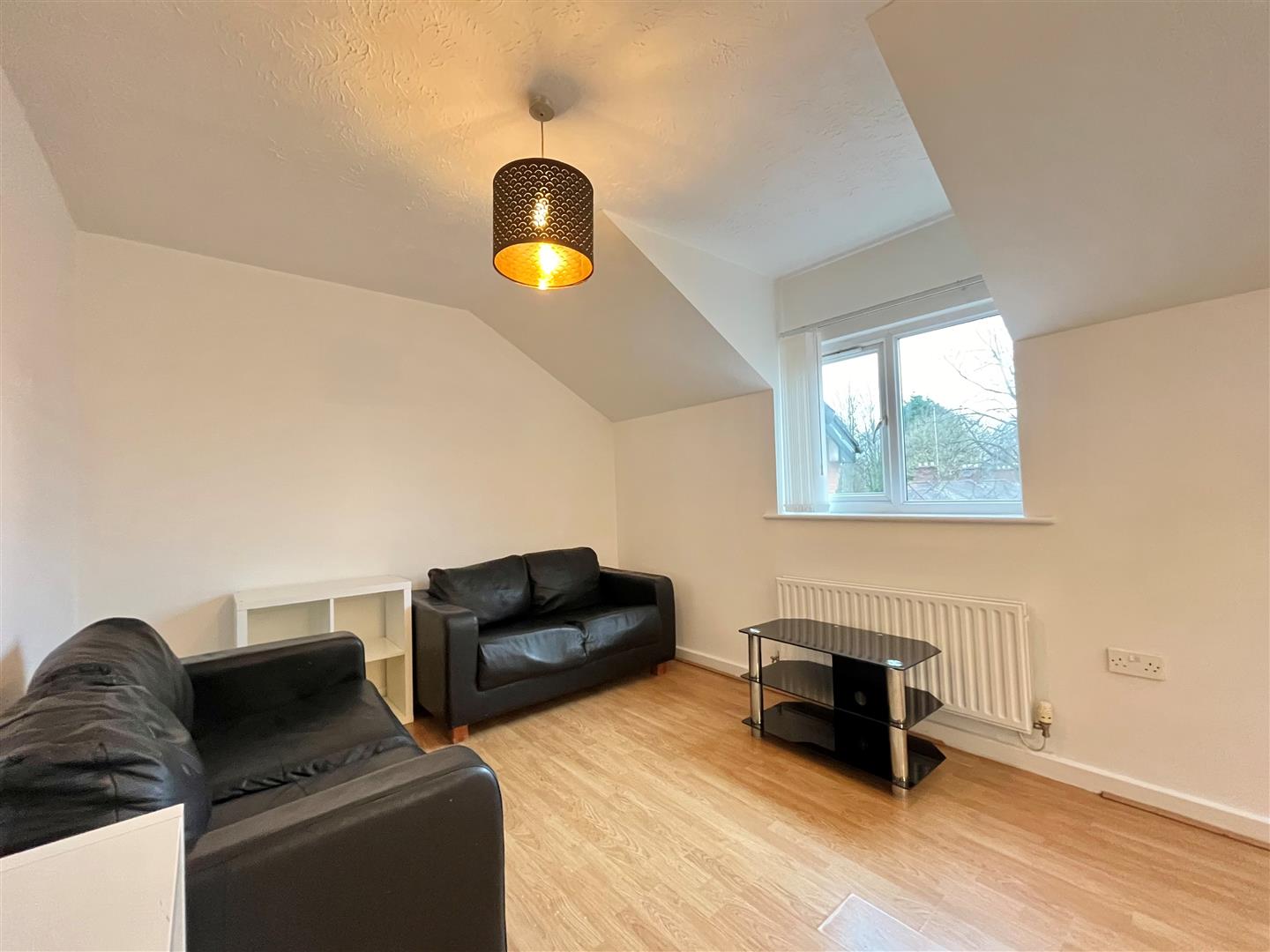 2 Bedroom Apartment To Rent image 6